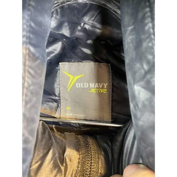 Old Navy Active Vest Womens M Black Hooded Full Zip Pockets Quilted Lightweight - Picture 4 of 11